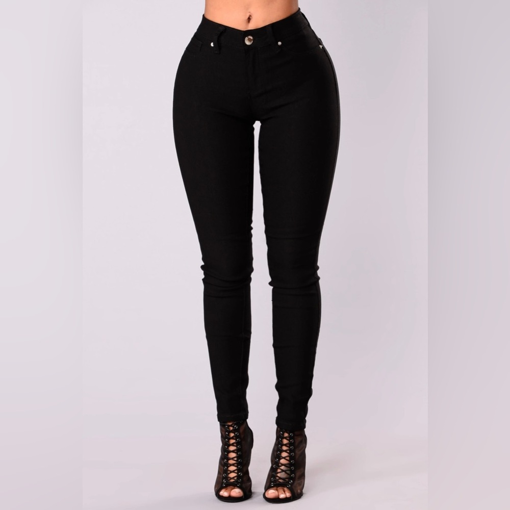 Fashion Nova Jeggings Skinny Jeans - Black Hyperstretch